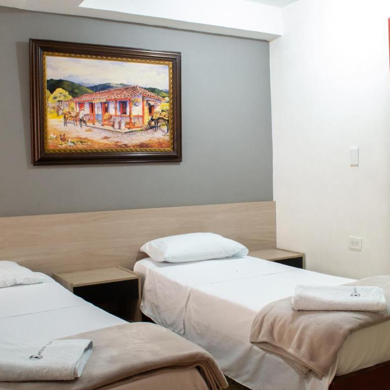 Hotel Caldas Plaza - Standard Twin Room - 3