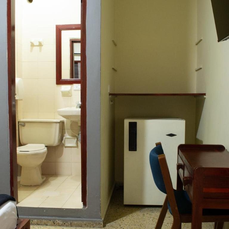 Hotel Caldas Plaza - Standard Single Room - 12