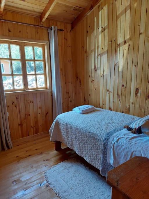 Cabaña Queltehue Cochamó - Three-Bedroom House - 17