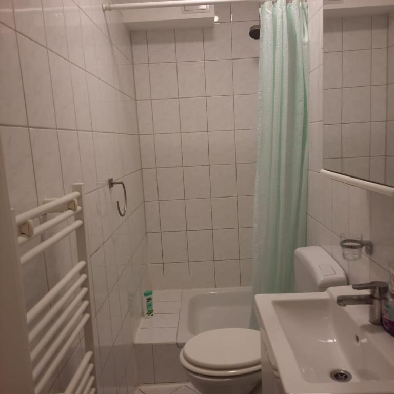 Gemütliche Wohnung zentral Augsburg - Two-Bedroom Apartment - 22