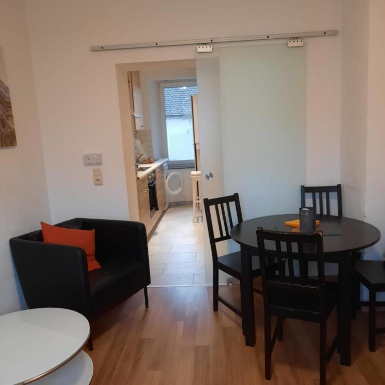 Gemütliche Wohnung zentral Augsburg - Two-Bedroom Apartment - 25