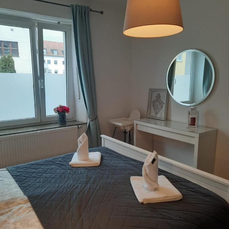 Gemütliche Wohnung zentral Augsburg - Two-Bedroom Apartment - 14