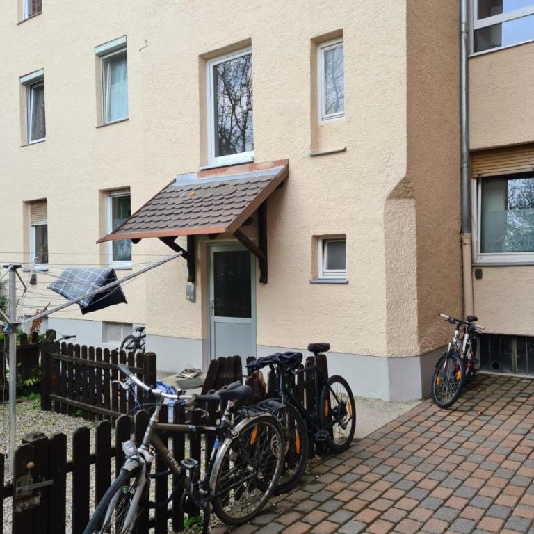 Gemütliche Wohnung zentral Augsburg - Two-Bedroom Apartment - 23