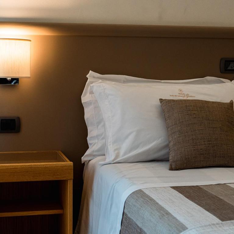 Hotels Vidi Miramare & Delfino - Triple Room with Lateral Sea View - 22