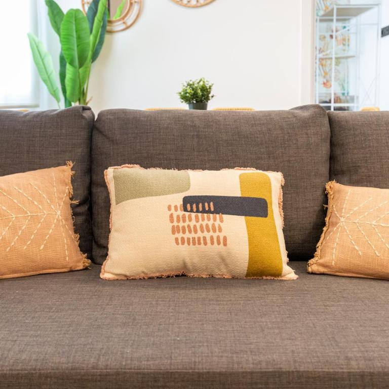 II Cozy & Modern Apartment AYR - Three-Bedroom Apartment - 8