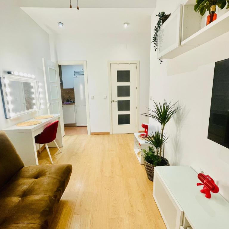 APARTAMENTO MUY CENTRICO - entre PALACIO REAL Y PLAZA MAYOR - One-Bedroom Apartment - 12