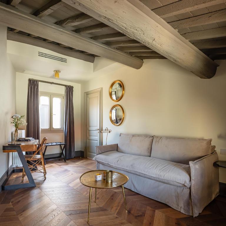 This Time Tomorrow in Florence - One-Bedroom Apartment with Terrace - 4