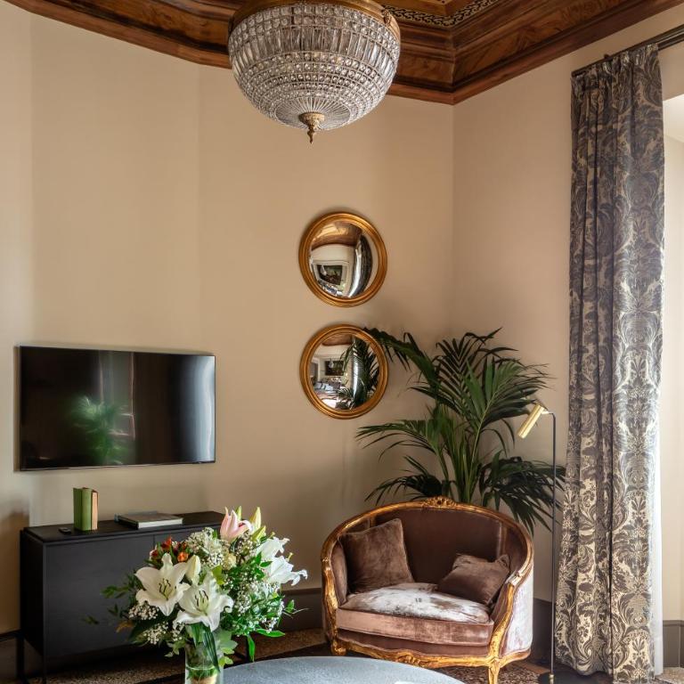 This Time Tomorrow in Florence - Two-Bedroom Apartment with Terrace - 2