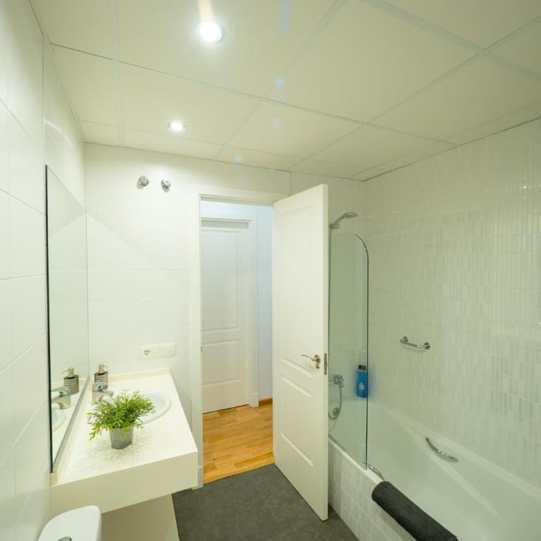 Amplio Apto Centro vistas Torneria fjhomefj - Apartamento - 24