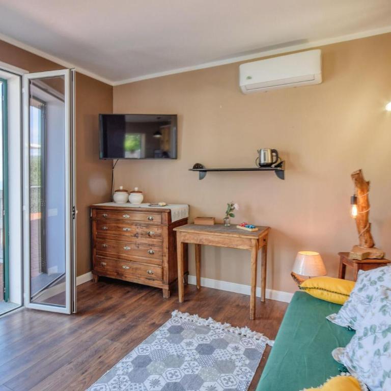 Appartamento Ulivo - One-Bedroom Vacation Home - 9