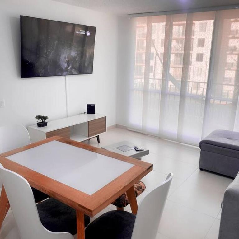 Hermoso Apartamento en Condominio con Gym y Pisicina de Adultos y Niños - Apartamento de 2 dormitorios - 5