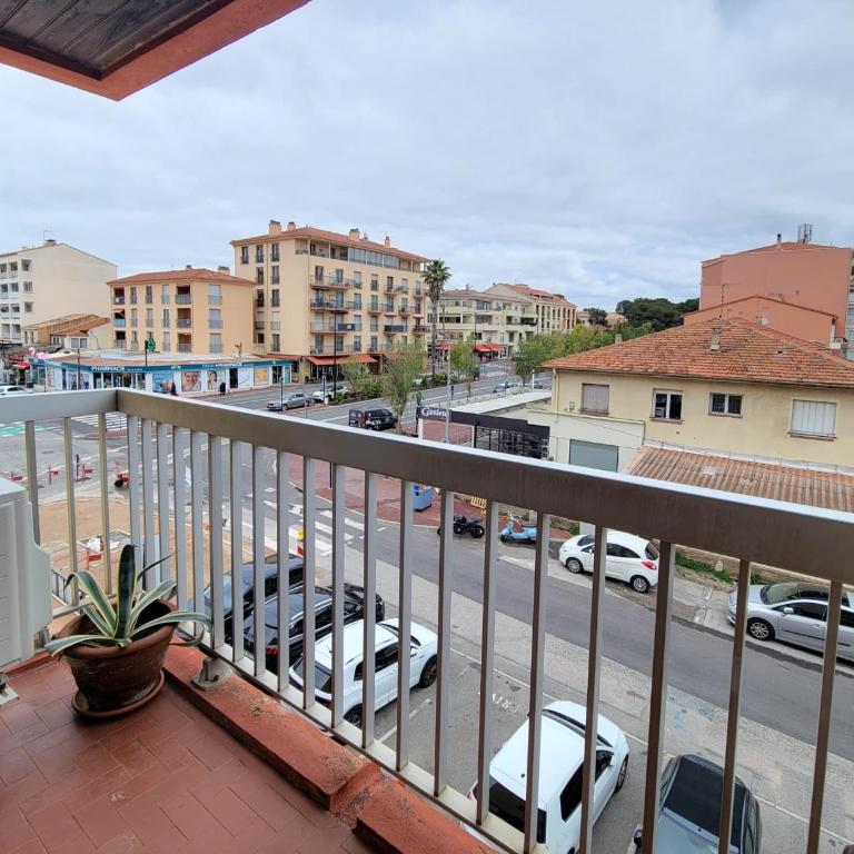 Charming love nest near the sea - Apartment - 9