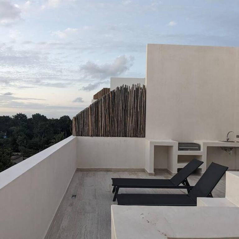 NEW Luxury PH with Private Terrace & Plunge Pool - Three-Bedroom Apartment - 35