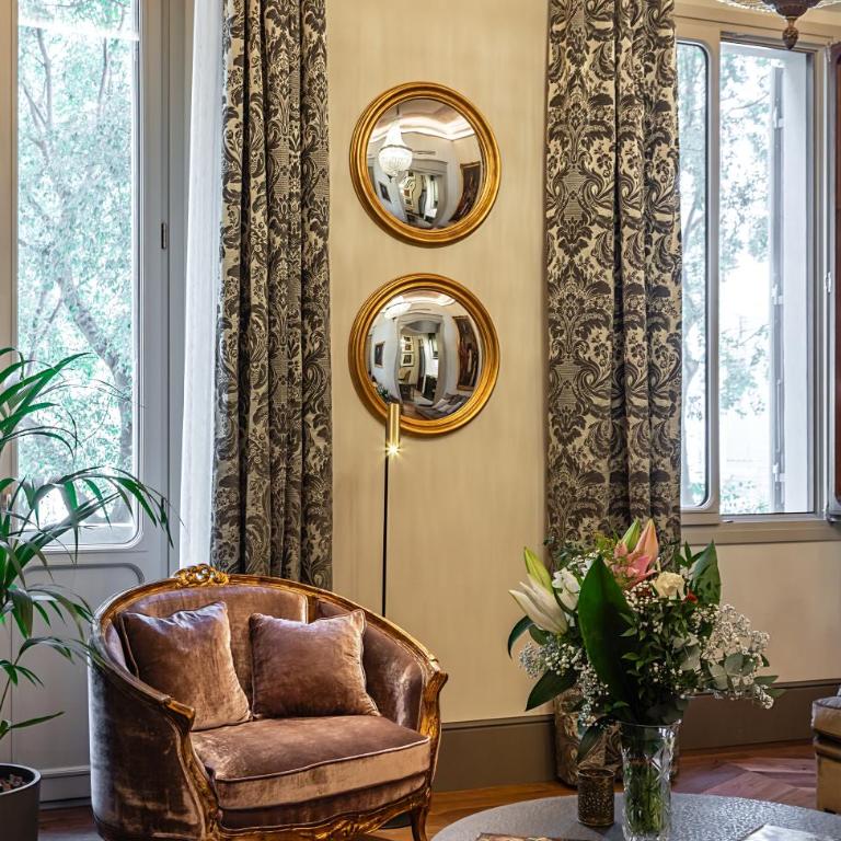 This Time Tomorrow in Florence - Two-Bedroom Deluxe Apartment with Balcony - 7