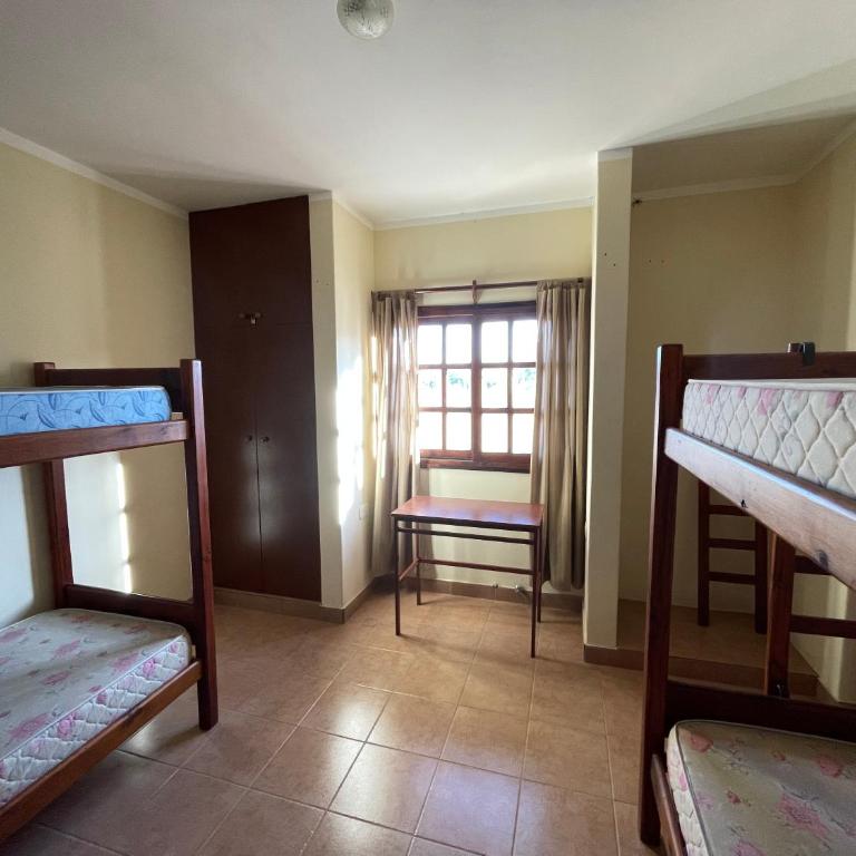 Casa de Retiros Virgen de Guadalupe, Finca la Soledad. Bodega Prelatura - Habitación Cuádruple Económica con baño compartido - 6