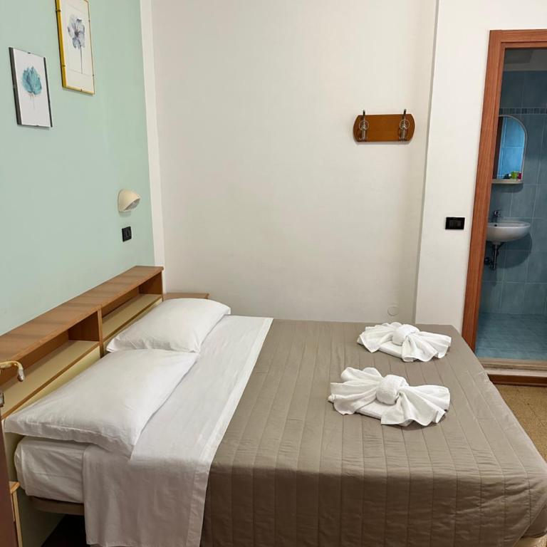 Hotel Enna Rimini - Camera Matrimoniale Standard - 1