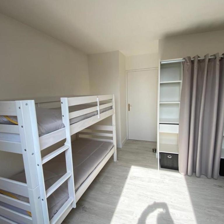 Duplex Apartment With Balcony And Close To The Sea - Apartment - 9