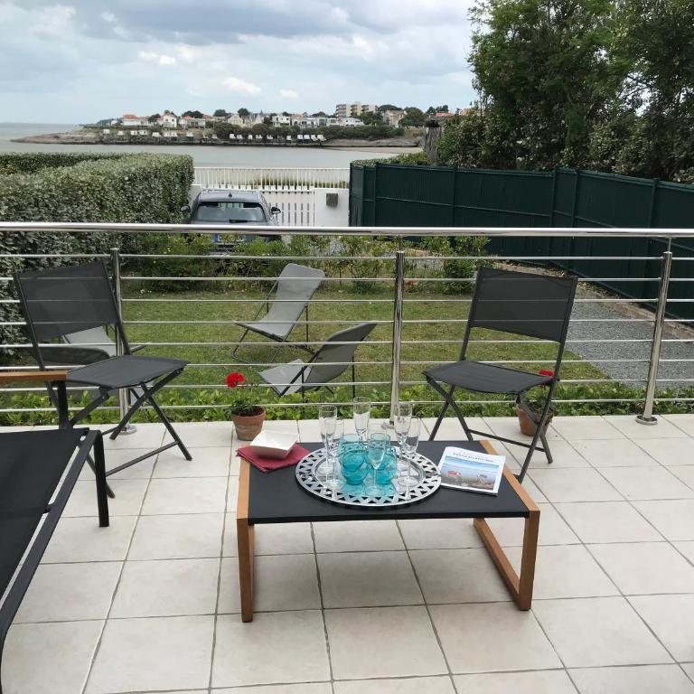 Devant la mer et la plage de ROYAN PONTAILLAC, 4chambres 2 à 8 personnes - Villa - 31