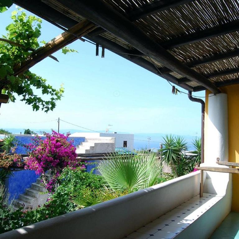 Casa Gialla B&B - Camera Matrimoniale con Terrazza - 7