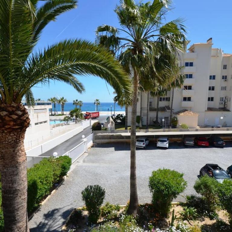 Appartement met zicht op ZEE, strand op 40 meter. - Apartamento de 1 dormitorio - 4