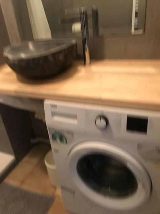 Grand Studio rez de jardin avec parking à 5 min à pieds de la mer et commerces - Appartement 1 Chambre - 21
