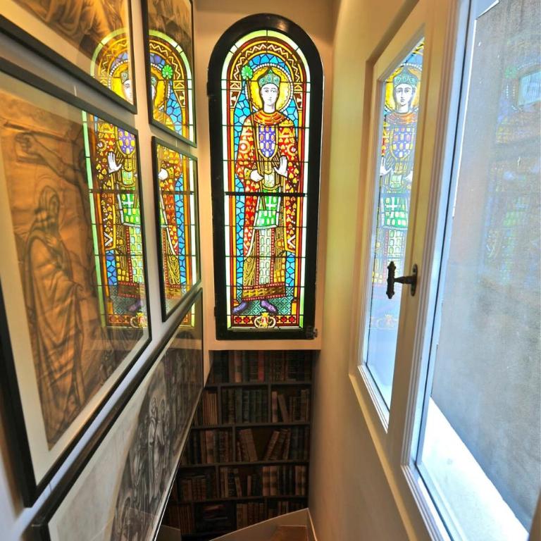 A Balcony on Notre Dame with AC - Appartement - 12