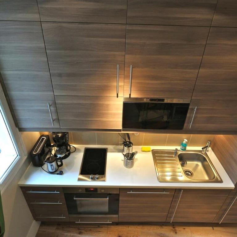 A Balcony on Notre Dame with AC - Appartement - 17