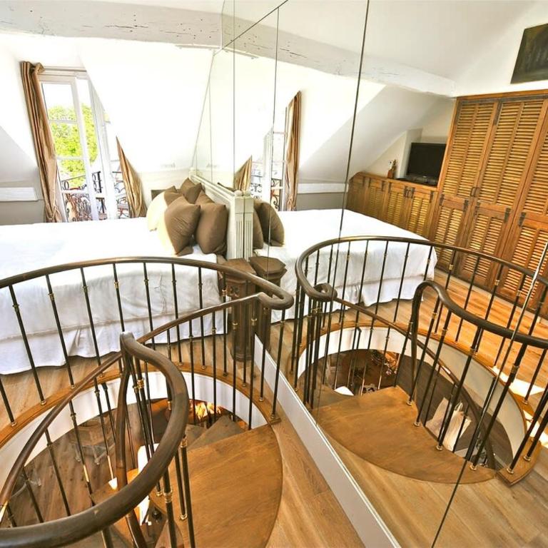 A Balcony on Notre Dame with AC - Appartement - 39