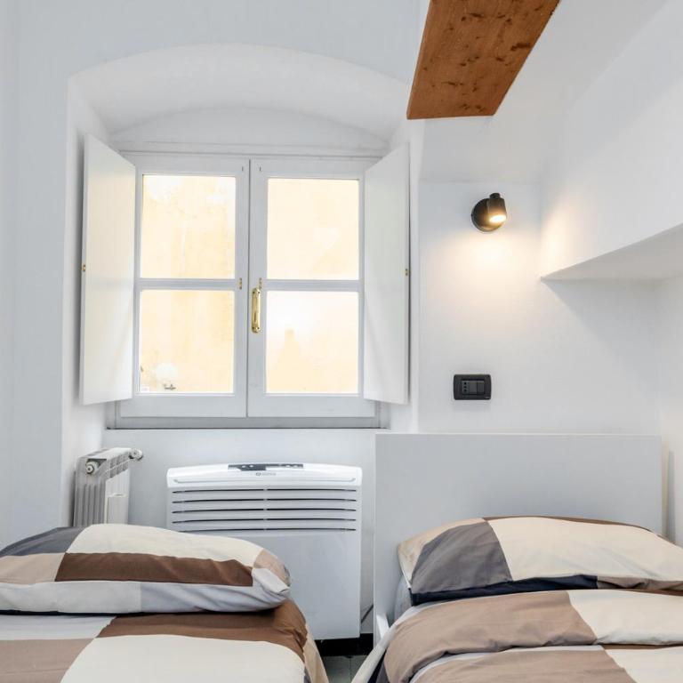 CASA RACHELE - appartamento con posto auto privato a 300 m - Appartamento con 2 Camere da Letto - 30