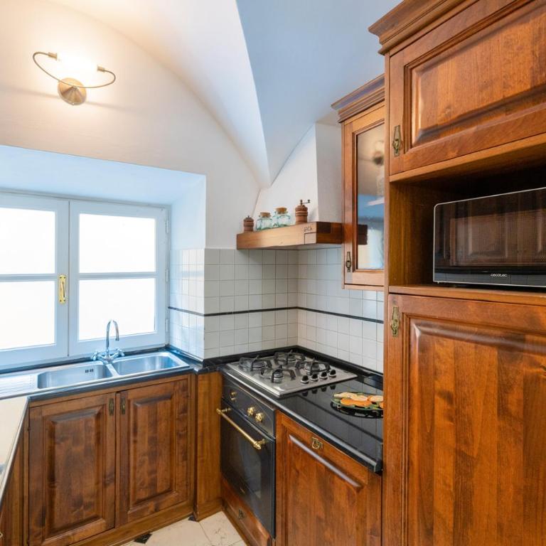 CASA RACHELE - appartamento con posto auto privato a 300 m - Appartamento con 2 Camere da Letto - 46