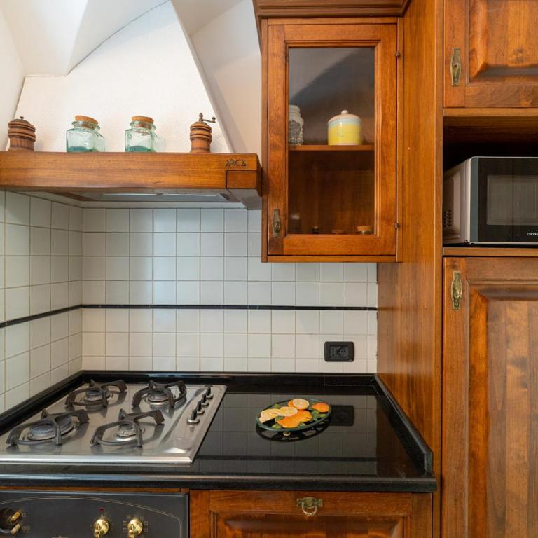 CASA RACHELE - appartamento con posto auto privato a 300 m - Appartamento con 2 Camere da Letto - 10