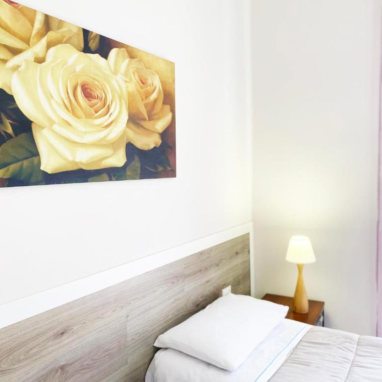 EASYROOMS ONE - Camera Matrimoniale/Doppia con Letti Singoli con Bagno Privato Esterno - 2