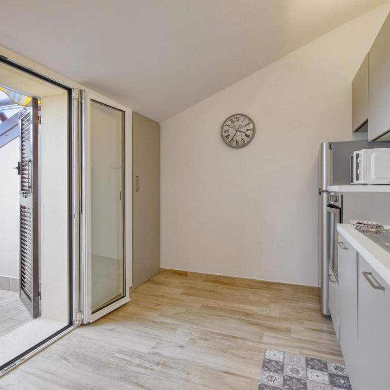 2 Bedroom Awesome Apartment In Moneglia - Appartamento con 2 Camere da Letto - 8