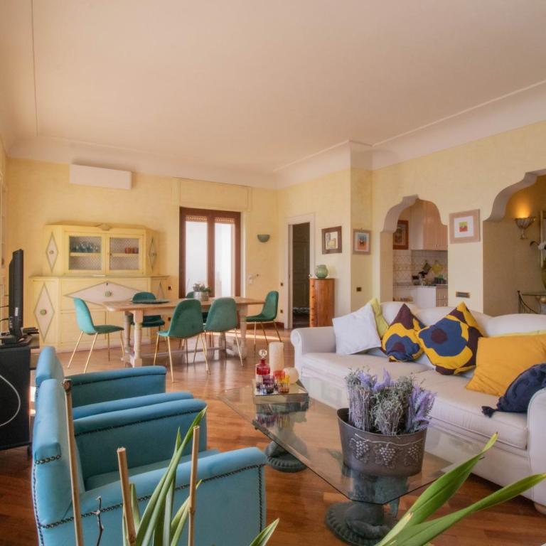 Appartamento da sogno con spiaggia a Posillipo - Appartamento con 2 Camere da Letto e Vista Mare - 3