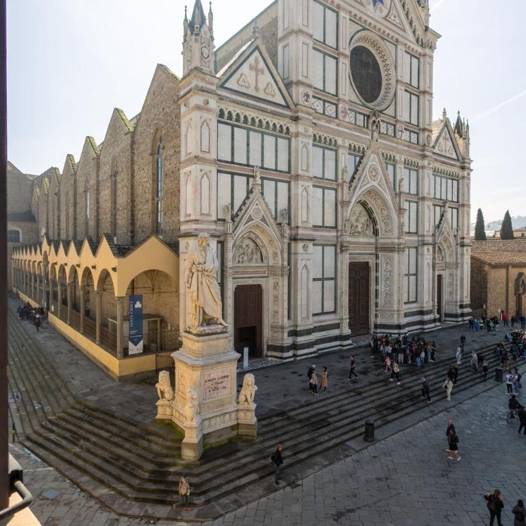 Santa Croce Dante's View Apartment with Terrace by Halldis - Appartamento - 3