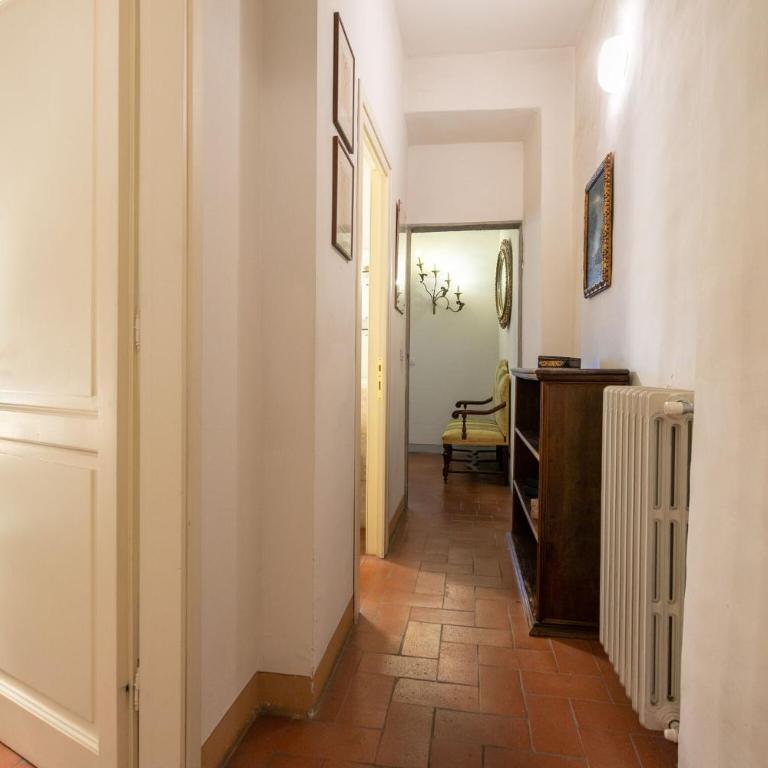 Santa Croce Dante's View Apartment with Terrace by Halldis - Appartamento - 32