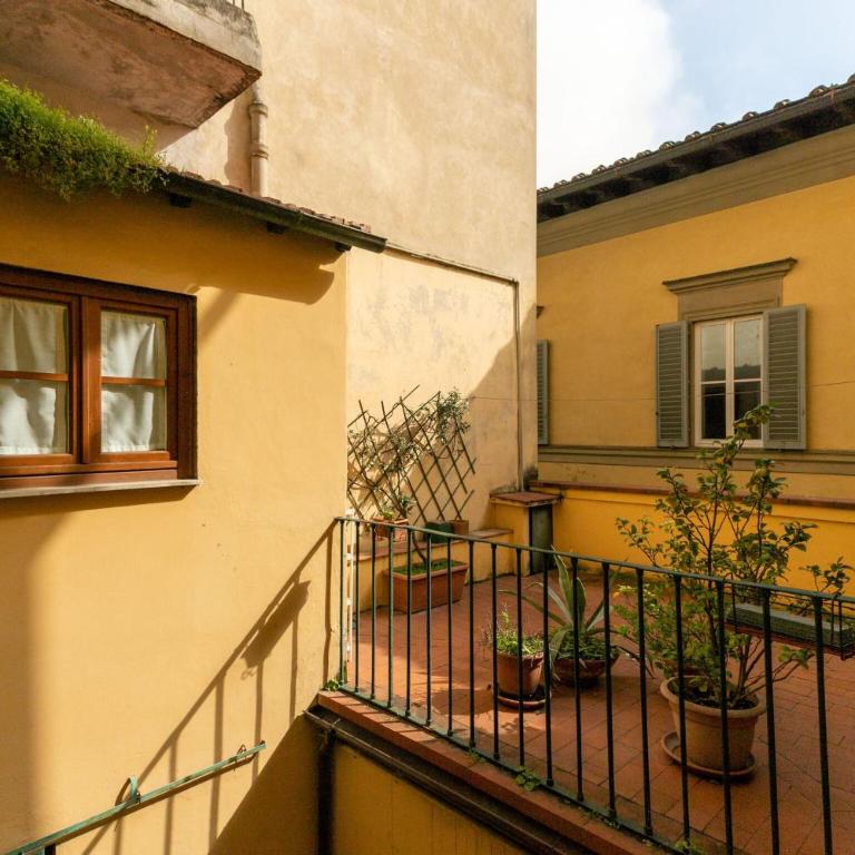 Santa Croce Dante's View Apartment with Terrace by Halldis - Appartamento - 38
