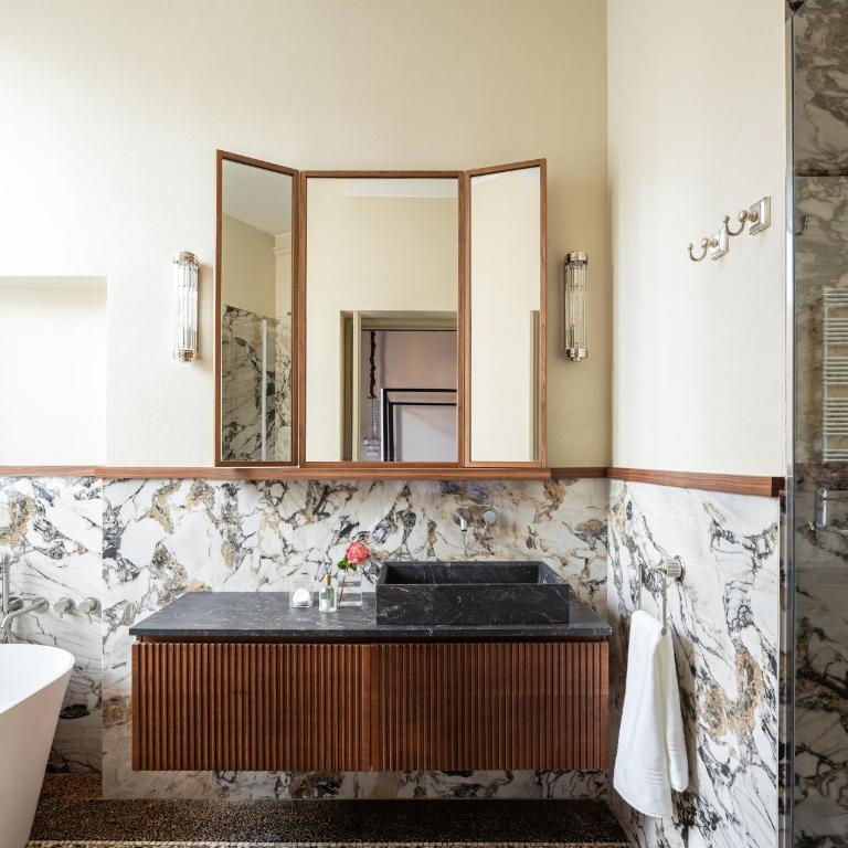 This Time Tomorrow in Florence - Two-Bedroom Apartment with Balcony and Terrace - 8