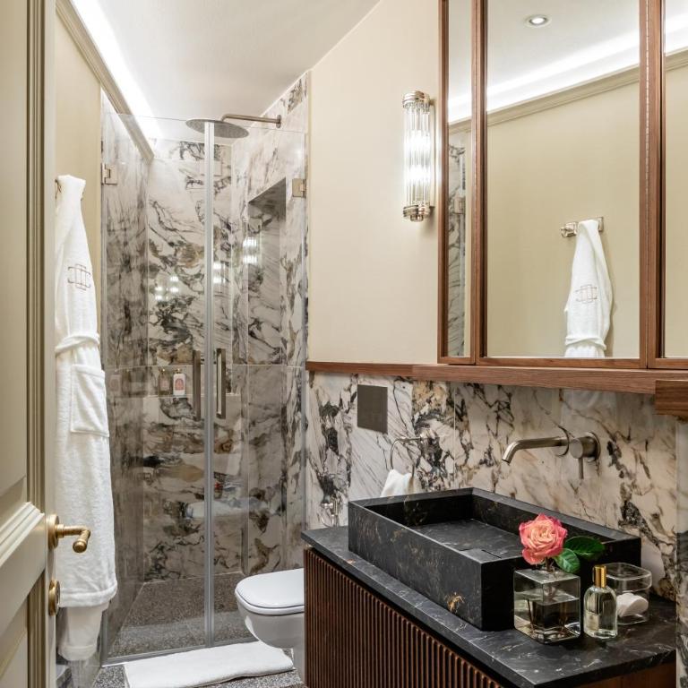 This Time Tomorrow in Florence - Three-Bedroom Premium Apartment with Balcony - 13