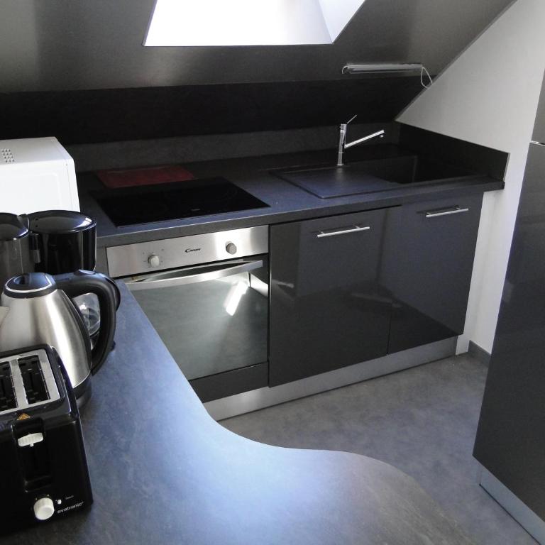 Tout confort et proximité. - One-Bedroom Apartment - 3