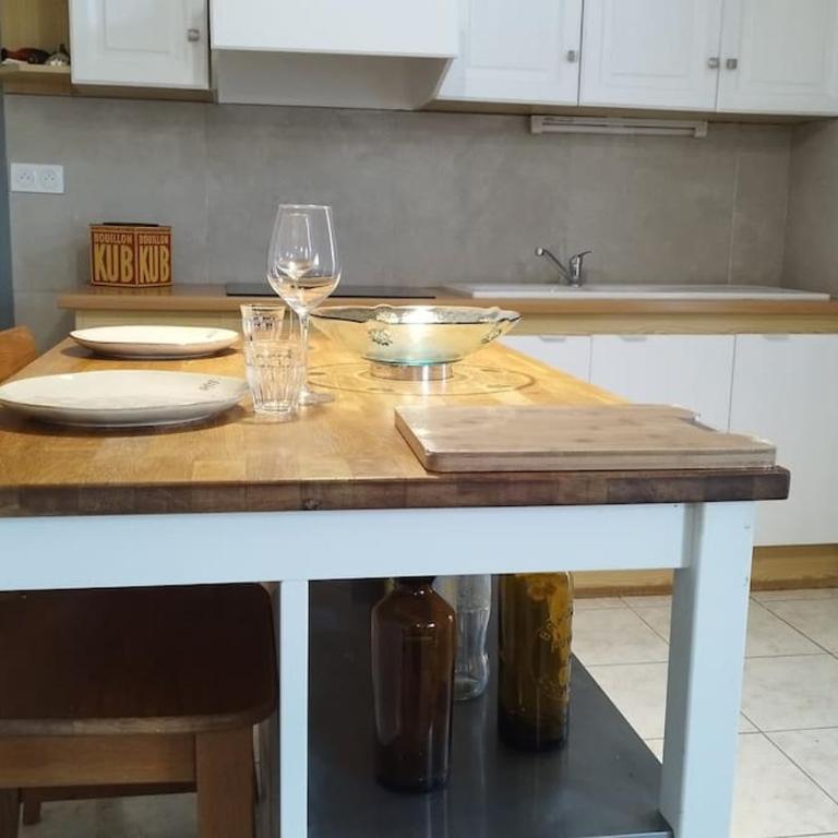 Charmante Maison T2 plein pied avec extérieur - Calme - Parking facile et gratuit, aux Arènes - Villa 1 Chambre - 10