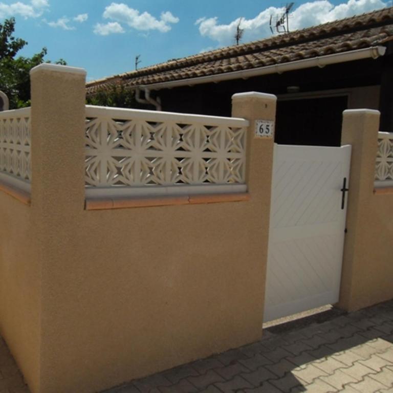 villa 5 couchages terrasse ombragée parking dans résidence sécurisée avec piscine commune à 400m de la mer LRJP65 - Maison 2 Chambres - 2