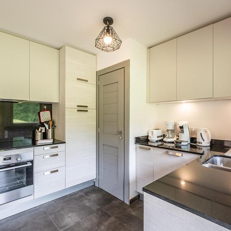 Appartement 3 Pièces + Cabine, 6 Pers, Terrasse Sud/Est, Proche Pistes, Garage, Wi-Fi - FR-1-671-106 - Apartamento - 20