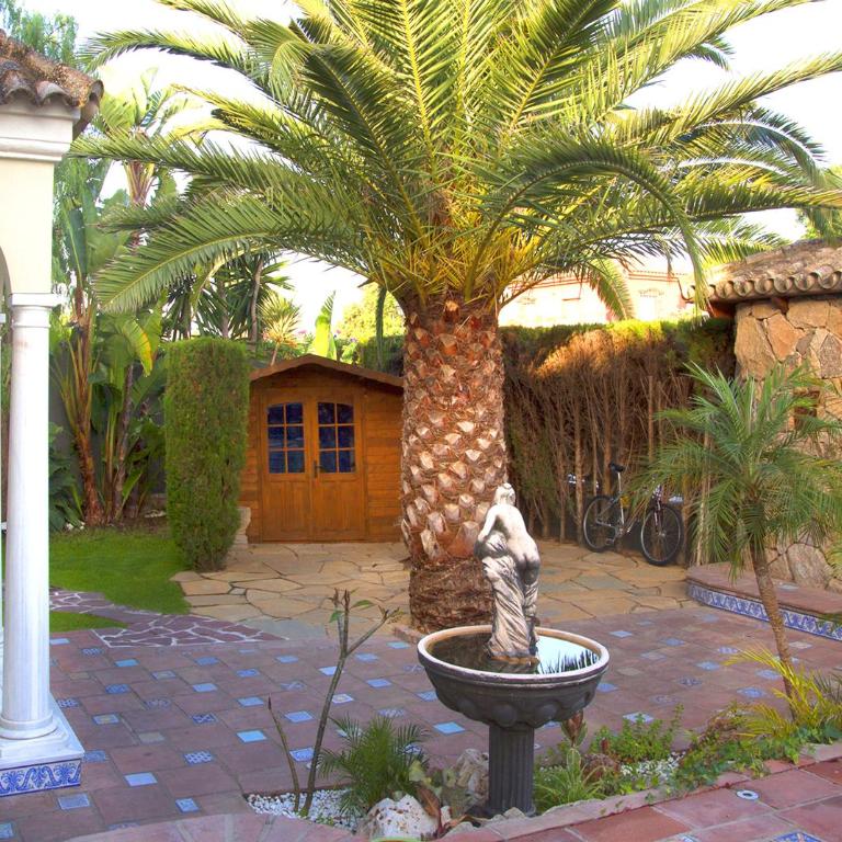Villa de Lujo con Jardines y Piscina - Villa con vistas al jardín - 49