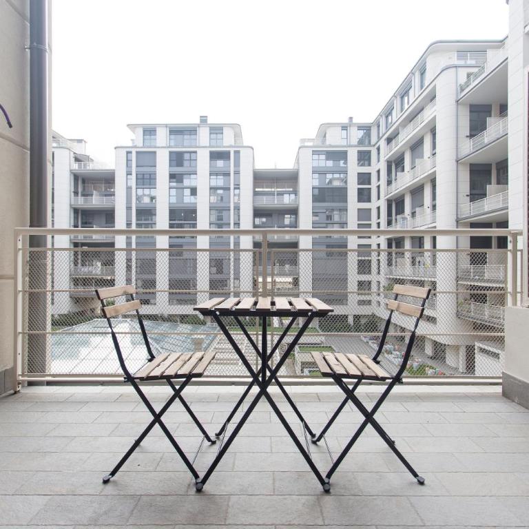 Unico Studios - Appartamento su 2 Livelli con Balcone - 3