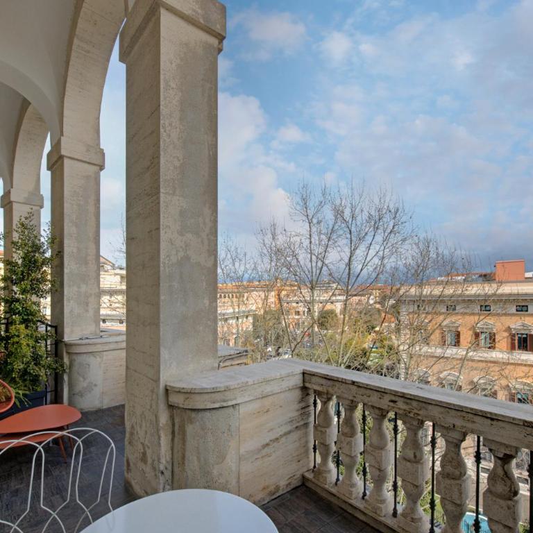 Grand Hotel Palace Rome - Camera Matrimoniale Executive - 9