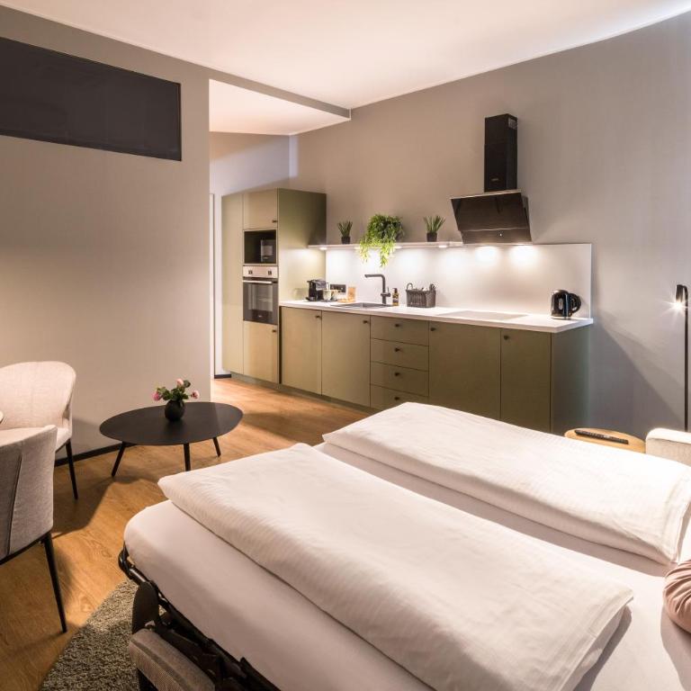 KOOS Hotel&Apartments - City Aparthotel - Apartamento con 3 habitaciones - 13