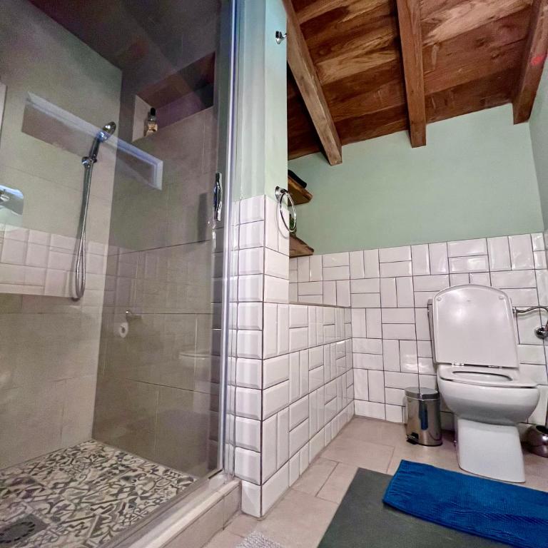 Asturias Retreats Apartamentos rurales con encanto y vistas a la montaña entre Cangas de Onís y Ribadesella - Apartamento con terraza - 10