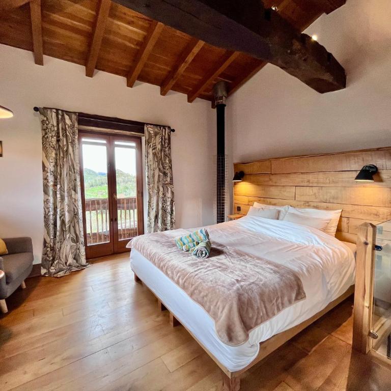 Asturias Retreats Apartamentos rurales con encanto y vistas a la montaña entre Cangas de Onís y Ribadesella - Apartamento con vistas a las montañas - 1