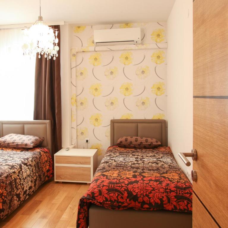 VIP Apartments - Apartman sa 3 Spavaće Sobe i Pogledom na Planinu i Reku - 13